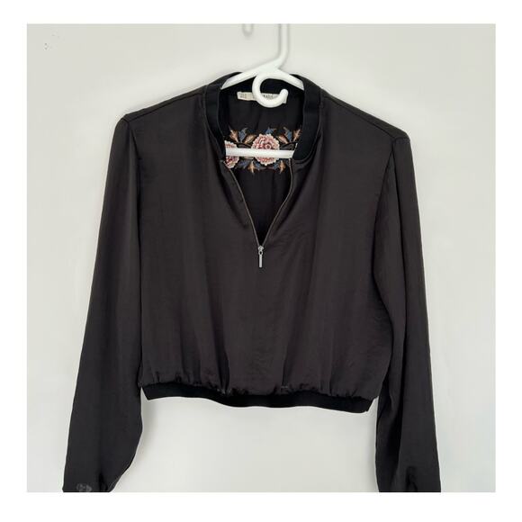 Zara Black silky top with embroidery, size M - Picture 6 of 6